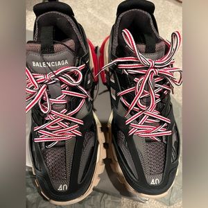 Balenciaga Track size 40 NWT